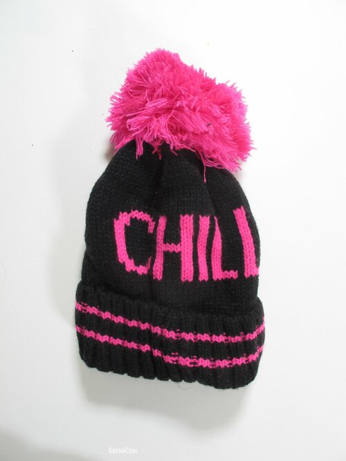 Zimní růžovo černá čepice outlet