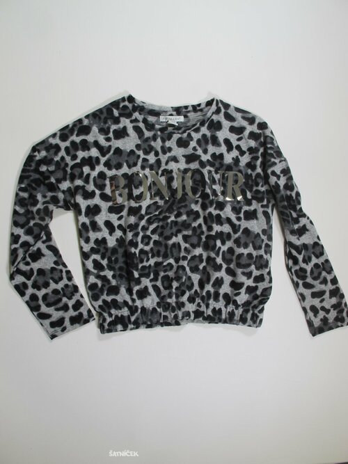 Slabší svetýrek pro holky secondhand