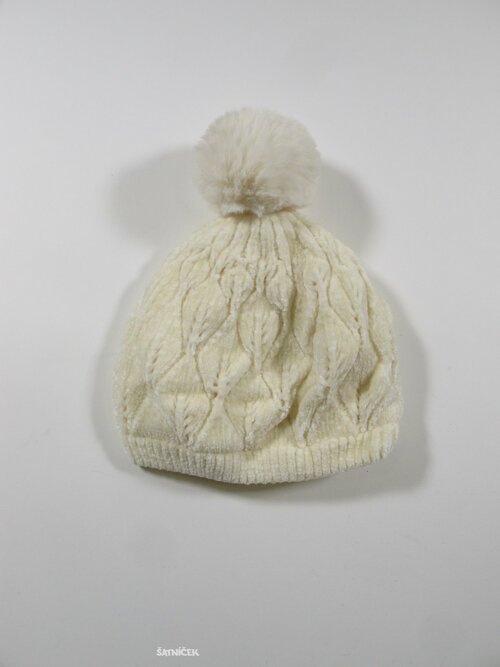 Smetanová zimní čepice second hand