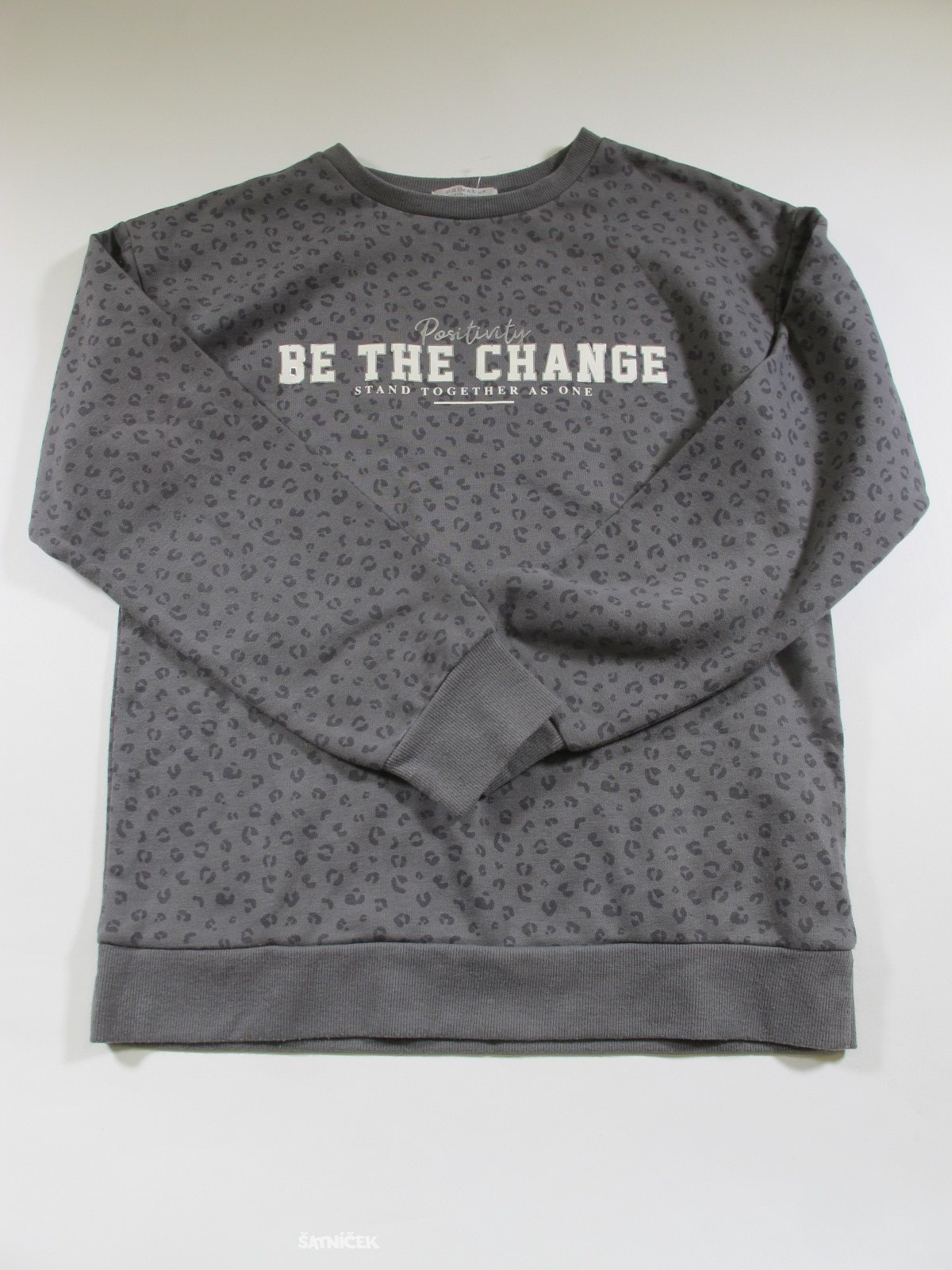 Vzorovaná mikina  pro holky second hand 