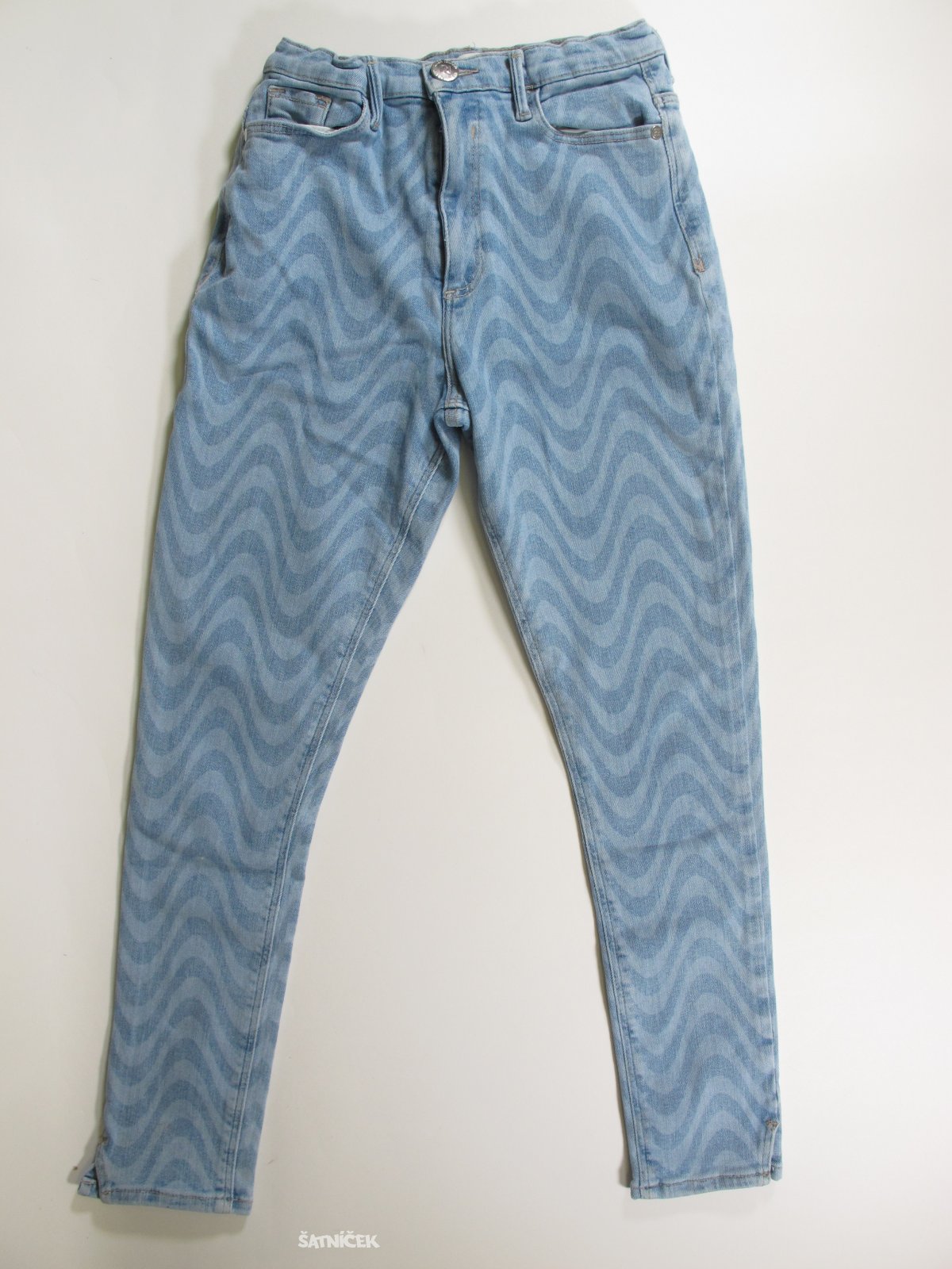 Džínové kalhoty  pro holky se vzorem secondhand