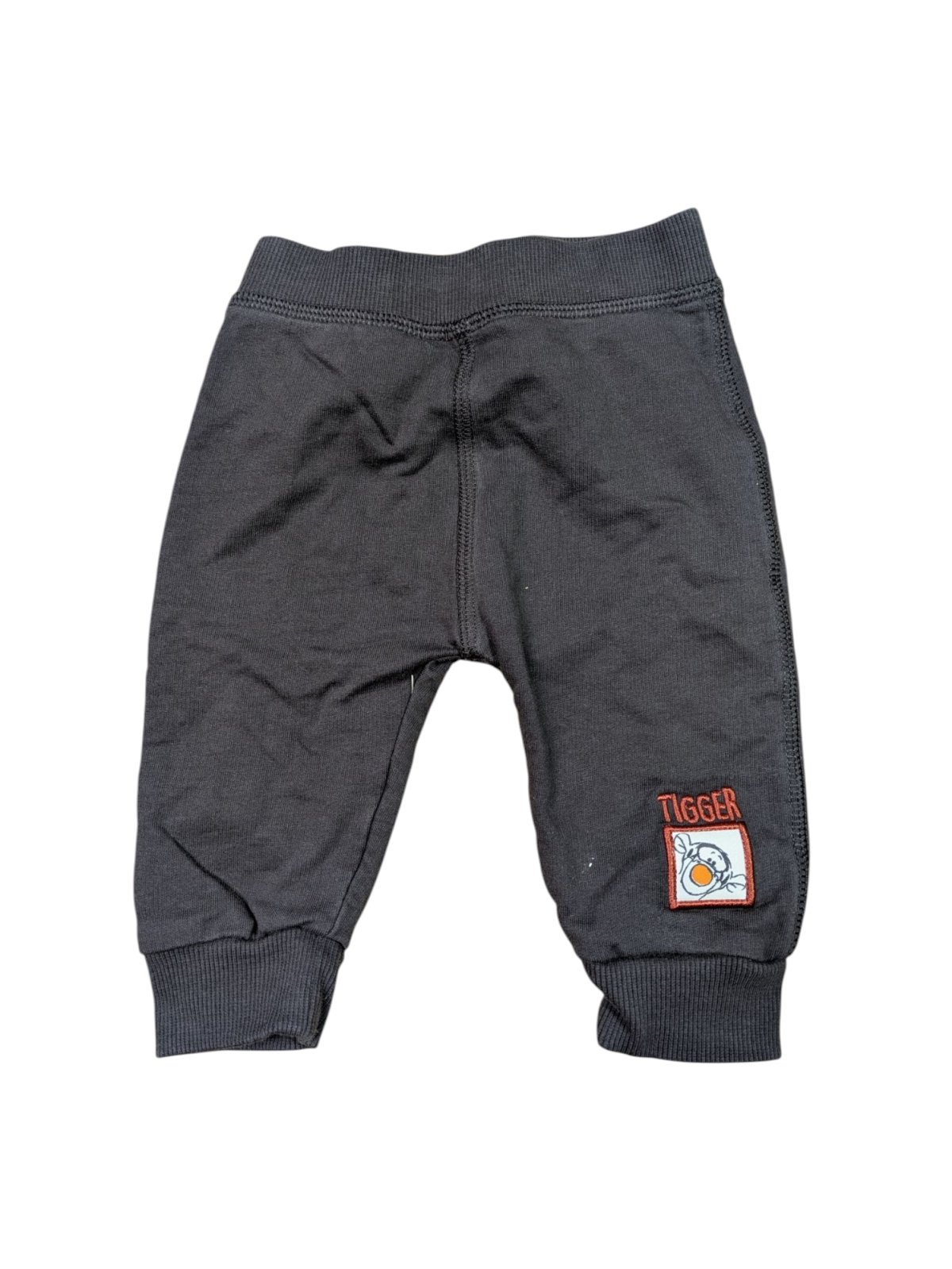 šedé tepláčky pro kluky s motivem medvídka Pú secondhand Disney