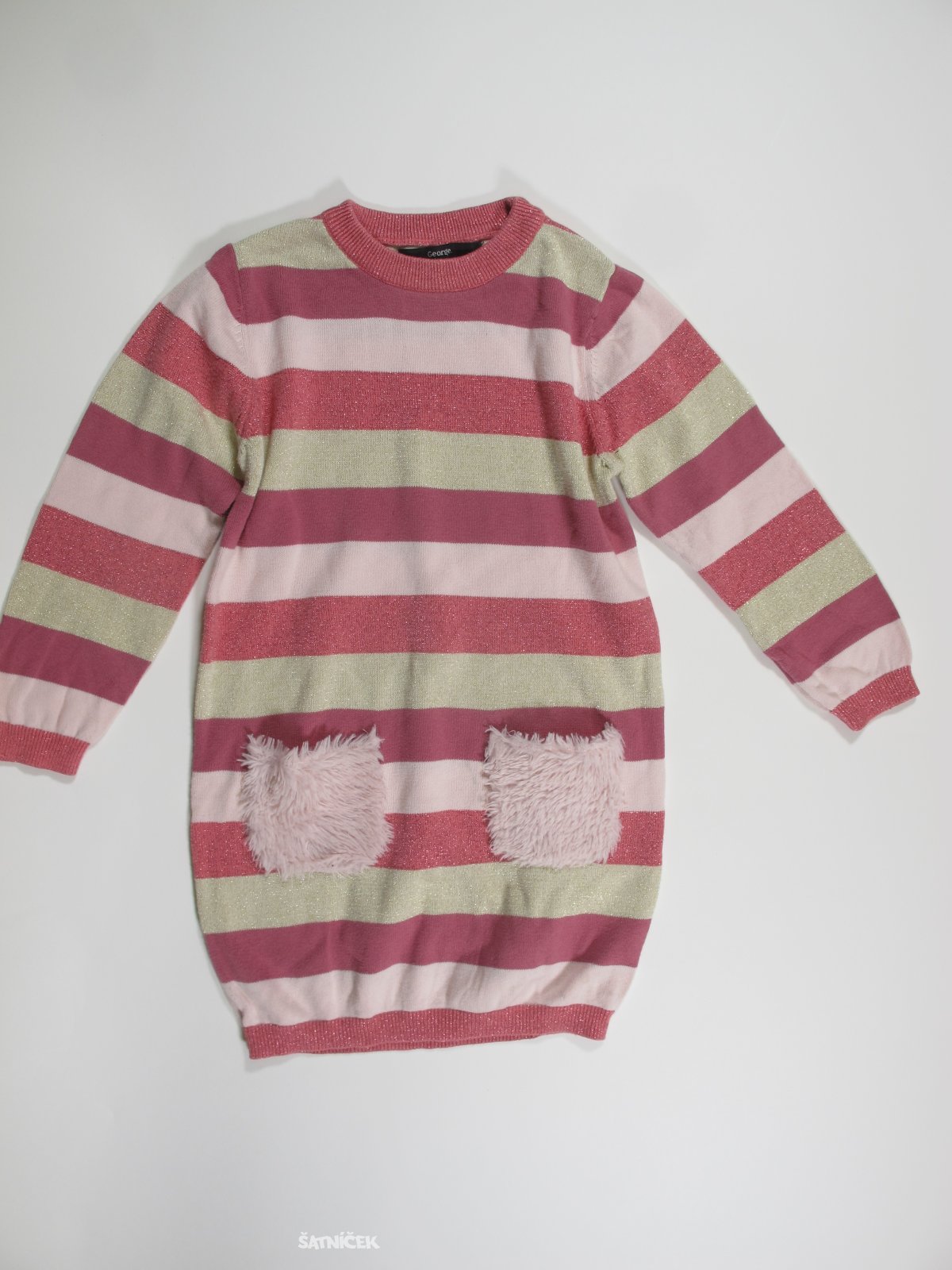 Pruhovaný svetr pro holky