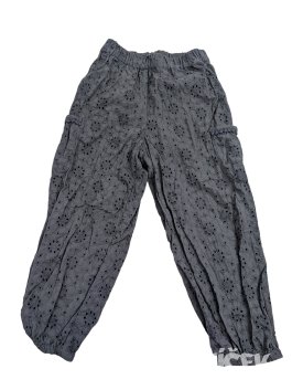 Šedé kalhoty se vzorem květiny pro holky secondhand